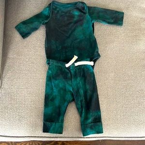 Baby Gap Organic cotton two piece 0-3 Month